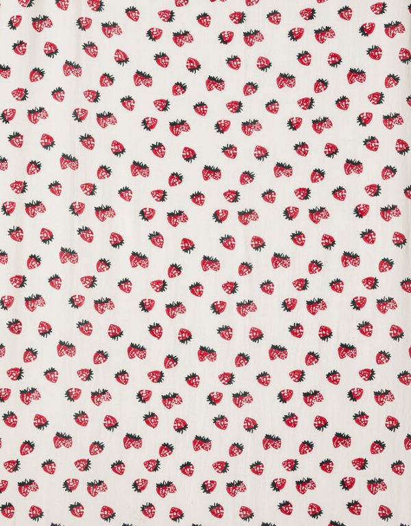 Monsoon Strawberry Table Cloth - Image 4