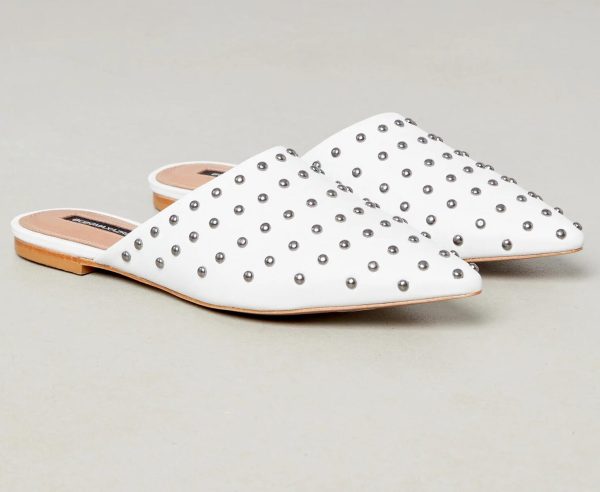 BCBG PALINO STUDDED MULE FLAT - WHITE