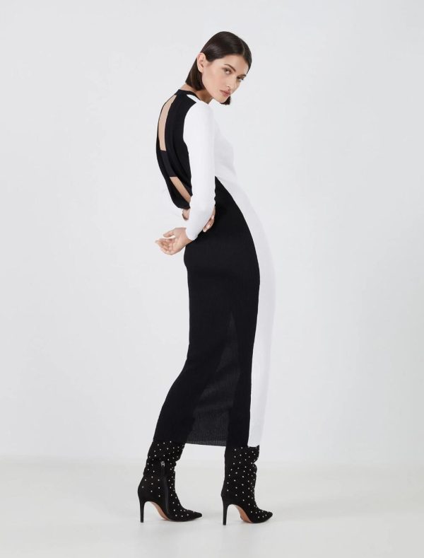 BCBG PAOLO OPEN BACK SWEATER DRESS - GARDENIA/BLACK COMBO - Image 3