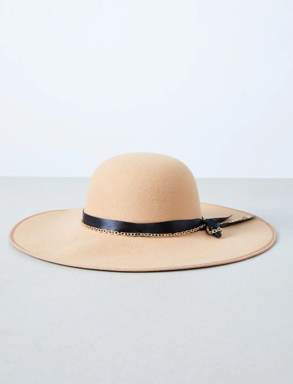 BCBG SATIN TIED CHAIN FLOPPY HAT - CAMEL