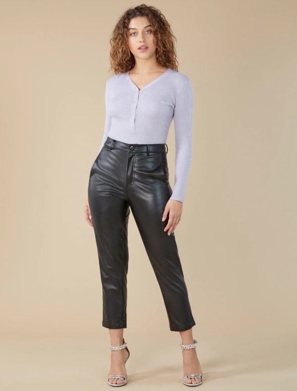 BCBG STRAIGHT LEG FAUX LEATHER PANT BCBGENERATION - BLACK