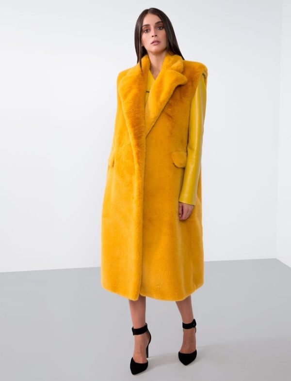 Bcbg FAUX FUR SLEEVELESS COAT - Image 4