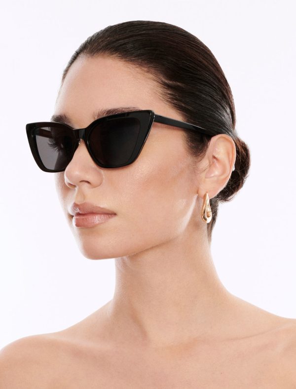 Bcbg Kendall Cat Eye Sunglasses Black - Image 2