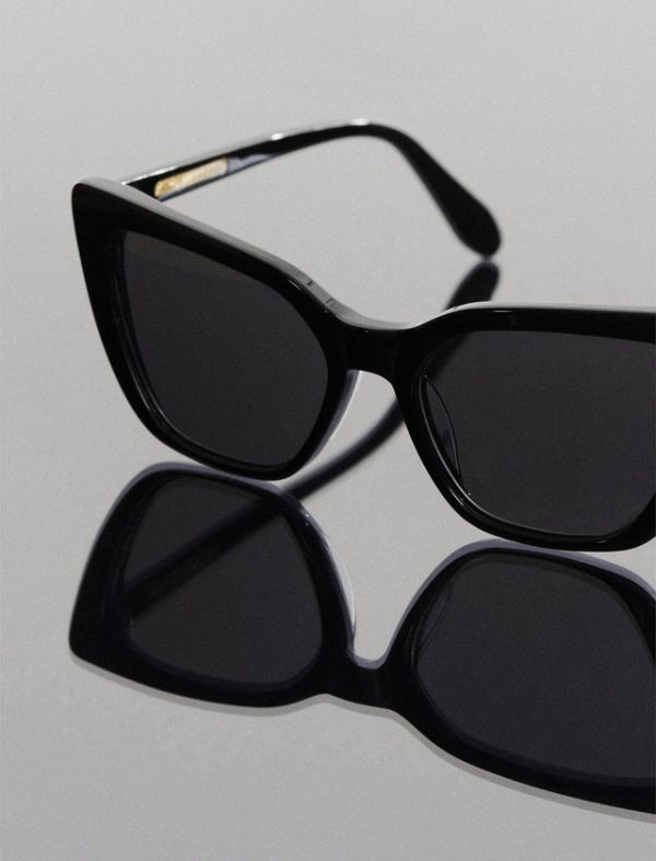 Bcbg Kendall Cat Eye Sunglasses Black - Image 5