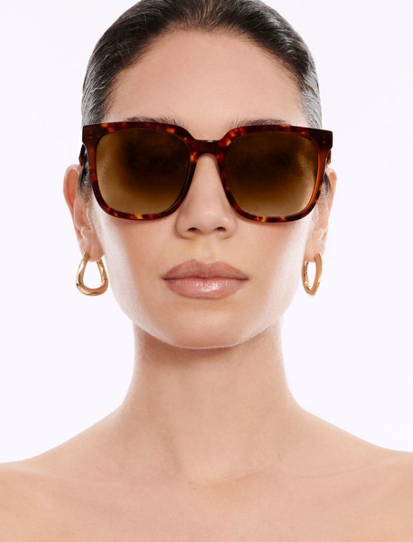 Bcbg Classic Square Sunglasses Tort - Image 4