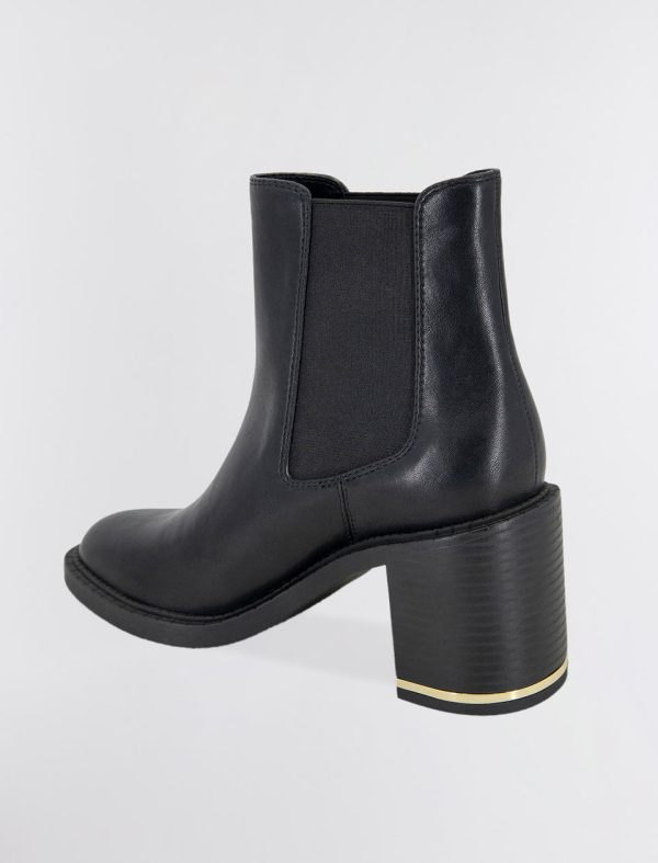 Bcbg Boxxa Chelsea Boot - Image 5