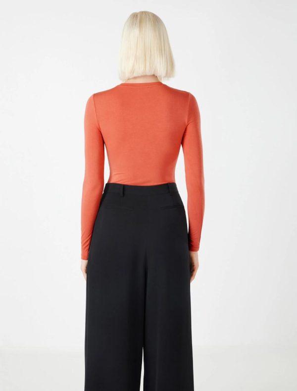 BCBG LONG SLEEVE FITTED LAYERING TOP - RUST - Image 3